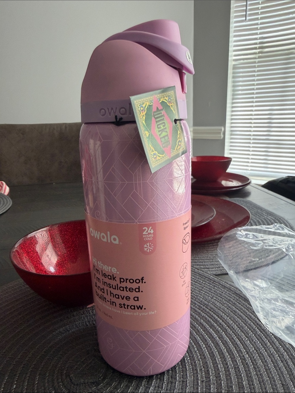owala 32oz FreeSip Insulated Bottle in Pink & Lavender